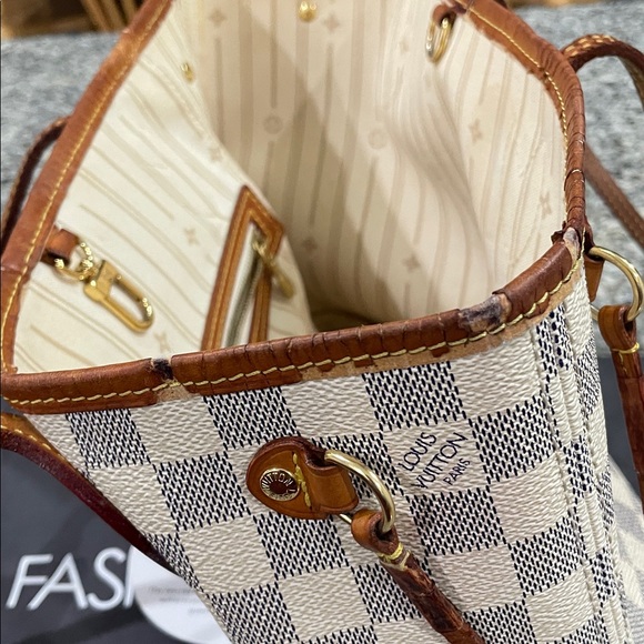 Louis Vuitton Damier Azur Neverfull PM - Picture 14 of 14